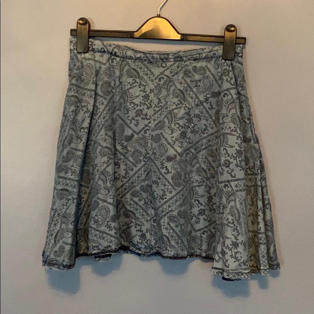 Circle skater skirt